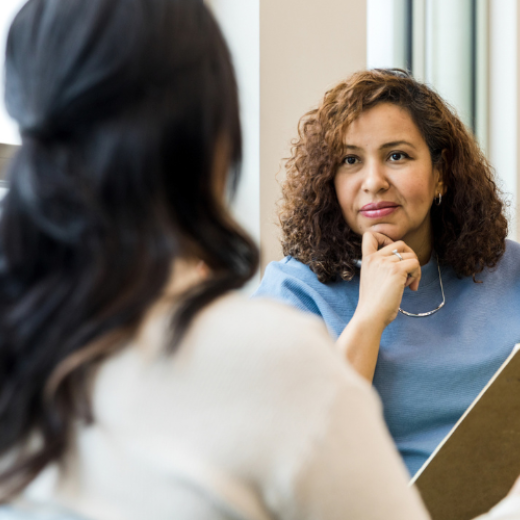 Medewerkers in gesprek