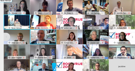 Sfeerimpressie-bijeenkomst rookvrij vershcillende mensen in beeld in een Zoom bijeenkomst