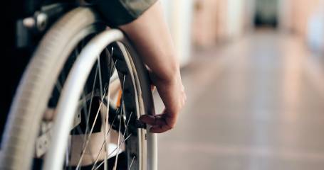 Persoon in rolstoel