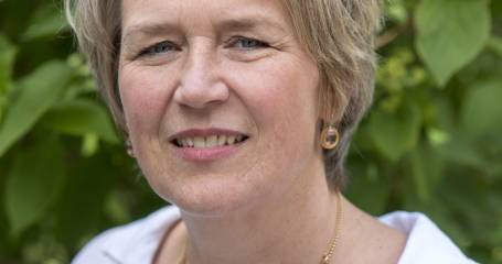 Maroesjka van Nieuwenhuijzen