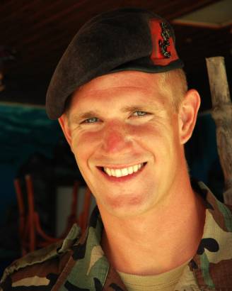 Nico Leerlooijer als marinier