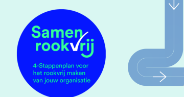 tekst Samen Rookvrij ouderen- en gehandicaptenzorg Actiz en VGN met in beeld logo zwart vinkje op blauwe achtergrond