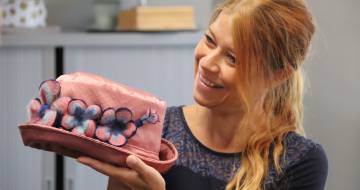 Lisa Westerveld met haar Prinjsesdaghoedje
