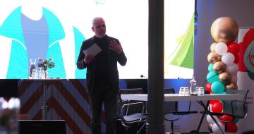 Bestuurder Peter van den Broek van Amarant bij het feest van de kwaliteitsdialoog