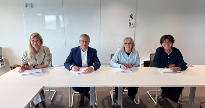 Ondertekening de veldafspraak Verantwoording Rechtmatigheid Forensische Zorg
