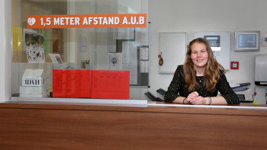 Afbeelding van schoolassistent Maartje Kobesen