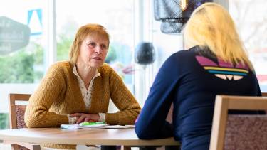 Jeanne in gesprek met Solange IPS