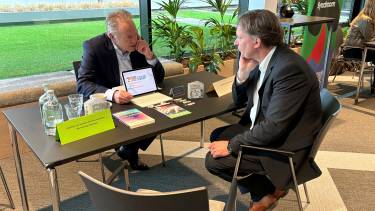 Diederik van Dijk (SGP) in gesprek